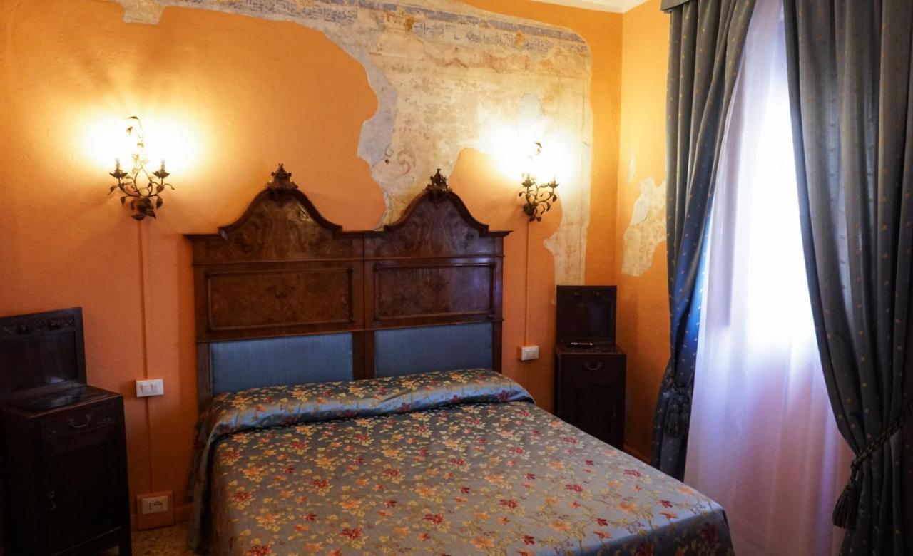 Queen Suite